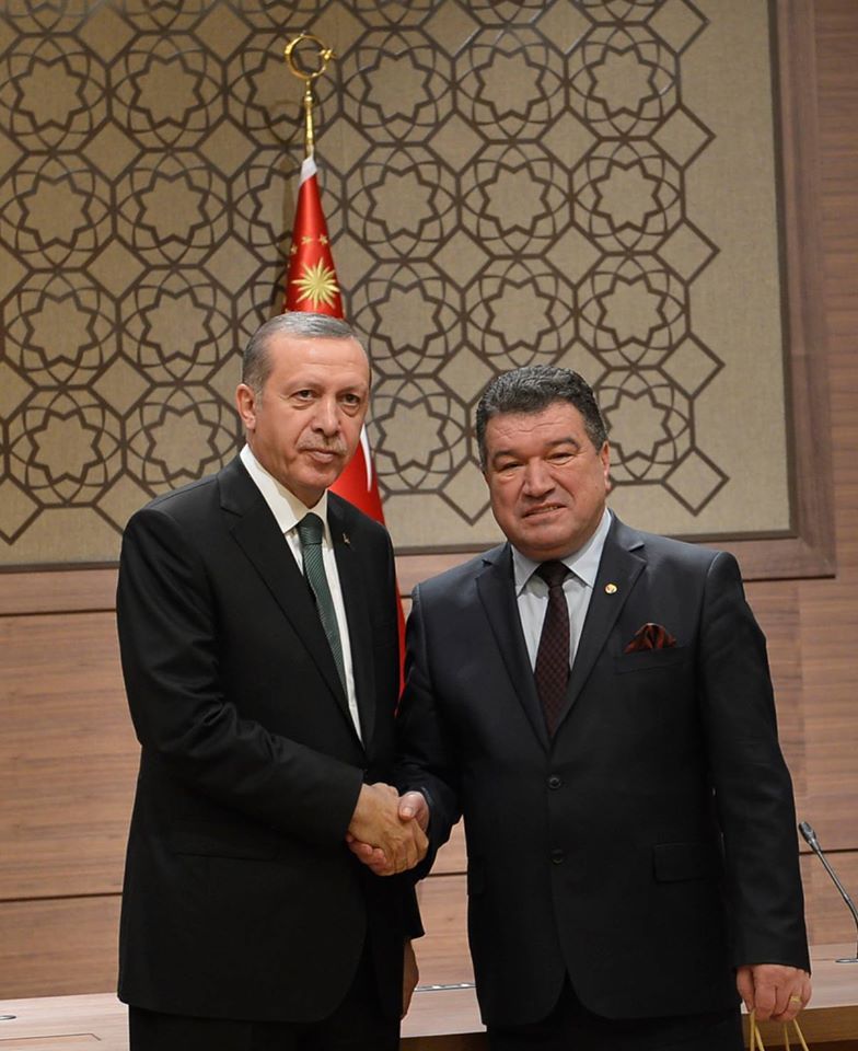 TOBB Mevzuat Komisyon Başkanı ve Yönetim Kurulu Başkanımız Fahrettin Özün, TOBB Başkanı M.Rifat Hisarcıklıoğlu ve 365 Oda ve Borsa Başkanı ile birlikte Cumhurbaşkanı Erdoğan’ı ziyaret etti.